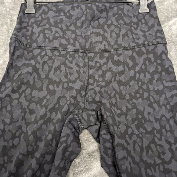 Lululemon Wunder Under legging - Picture 2 of 4